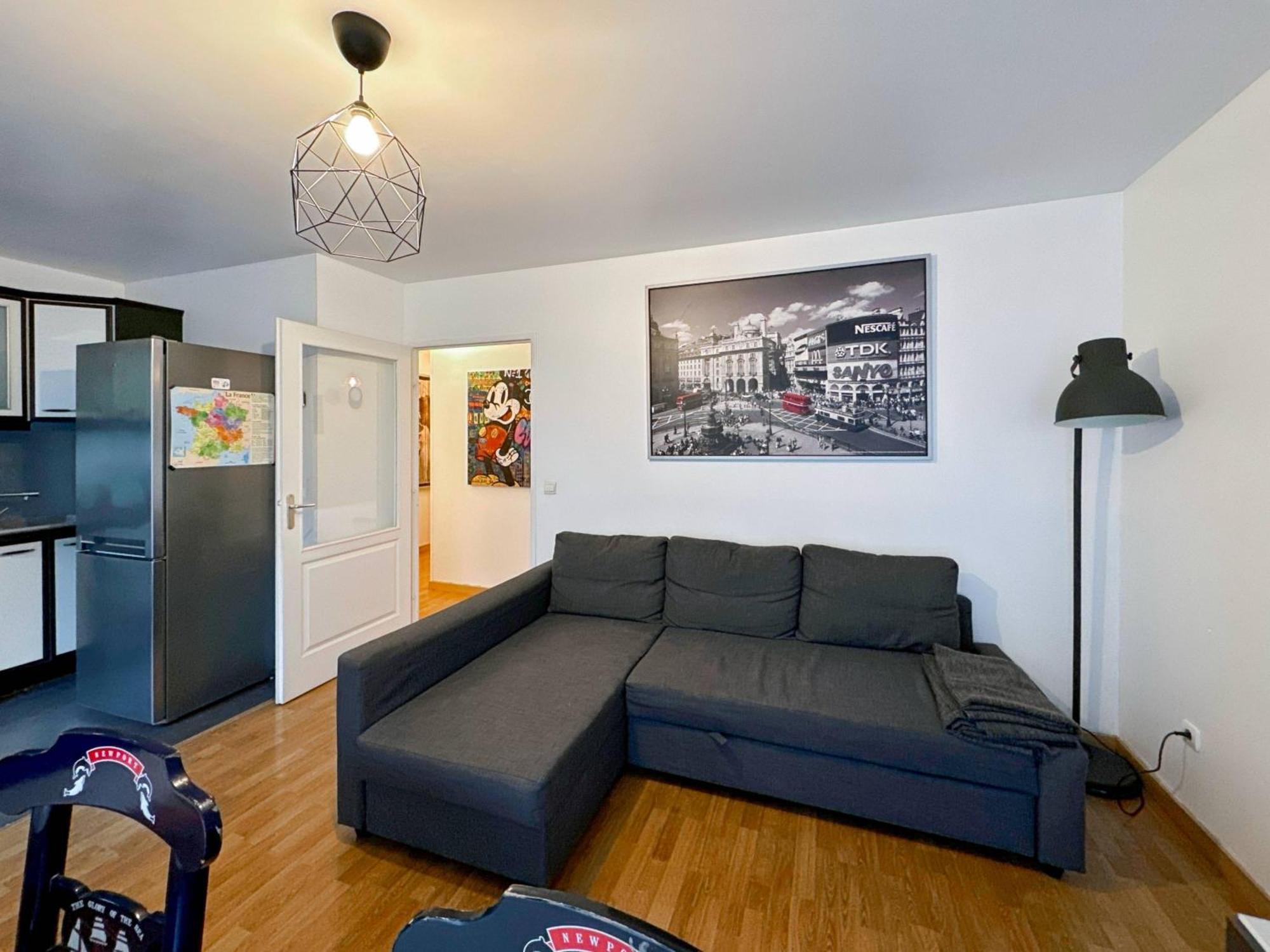 Les Paves De Prague - Appartement Pour 4 A 10 Minutes De Disneyland Paris Montévrain Esterno foto