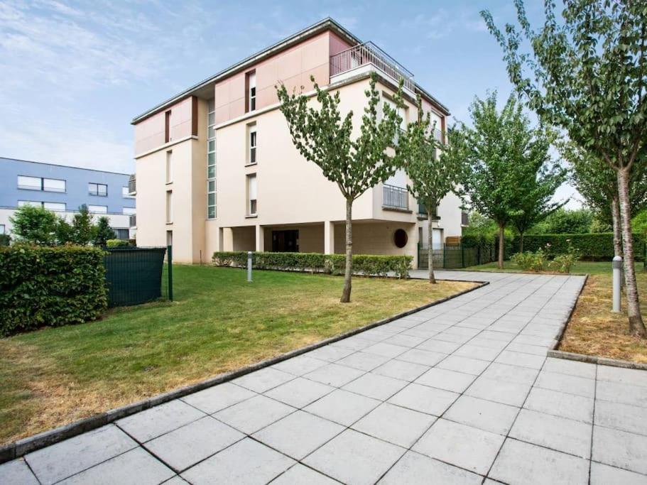 Les Paves De Prague - Appartement Pour 4 A 10 Minutes De Disneyland Paris Montévrain Esterno foto