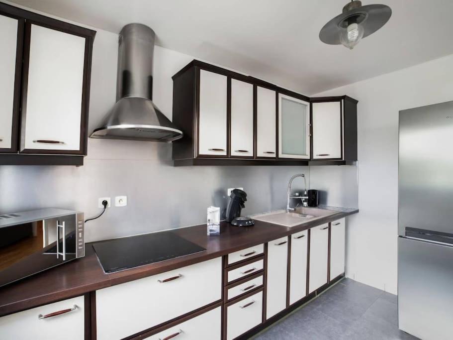 Les Paves De Prague - Appartement Pour 4 A 10 Minutes De Disneyland Paris Montévrain Esterno foto